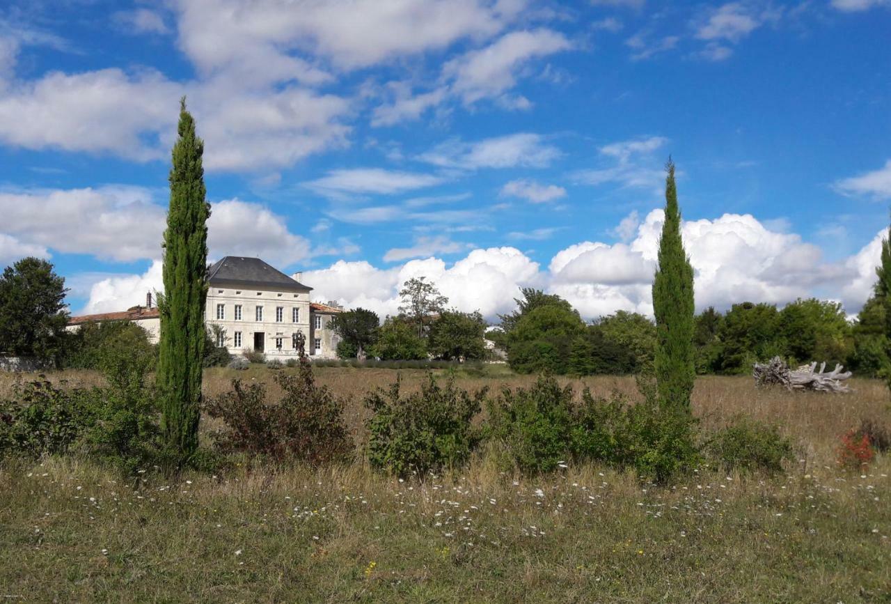 Le Dojo Du Plessis Bed & Breakfast Mareuil  Exterior foto