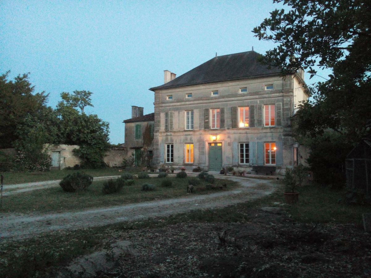Le Dojo Du Plessis Bed & Breakfast Mareuil  Exterior foto